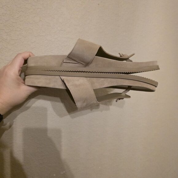 Vince Diego Suede Thong Sandals - Sandtrail Beige Men\'s Size 10.5M main image 5